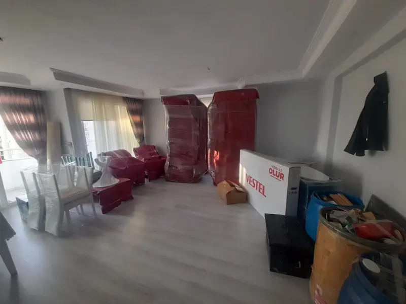 Taşınırken Avize, Korniş ve Duşakabin Kim Söker?